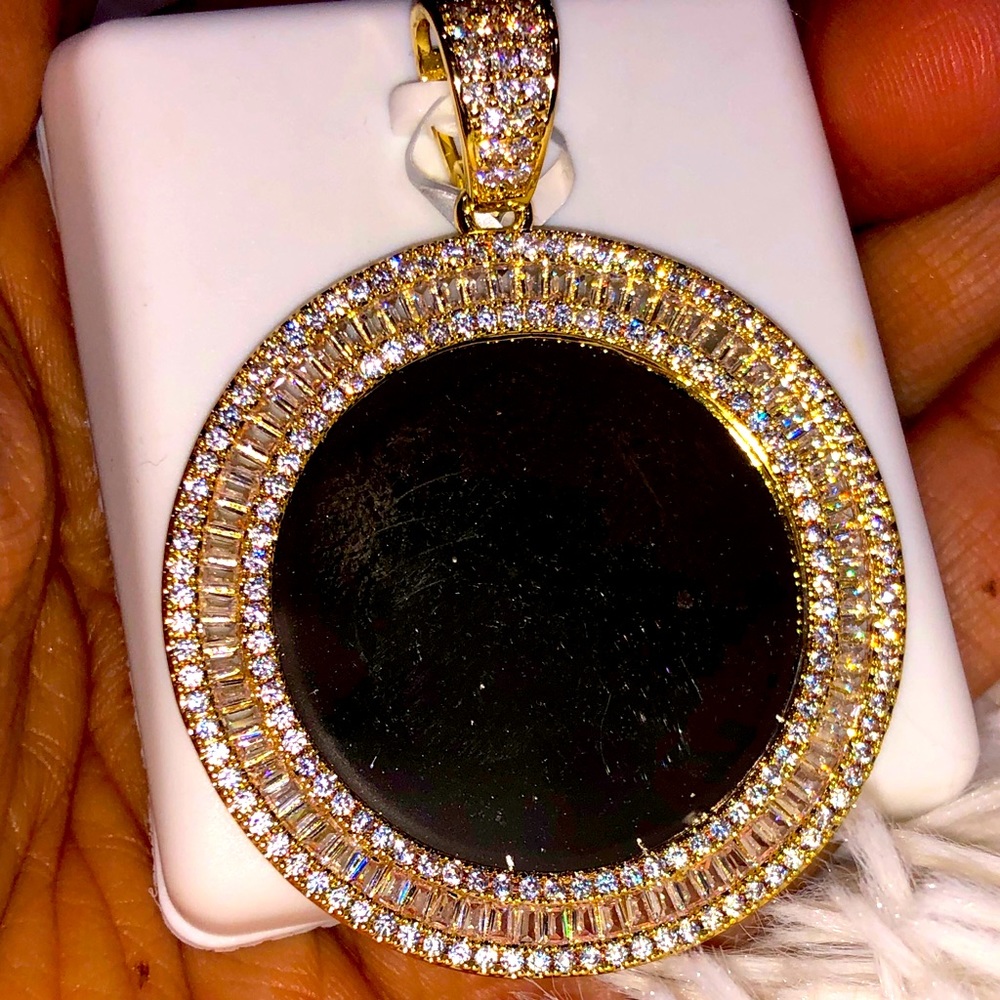 Beautiful custommade baguette memory pendant charm